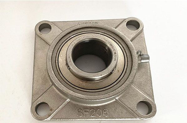 Square Flange UCF305